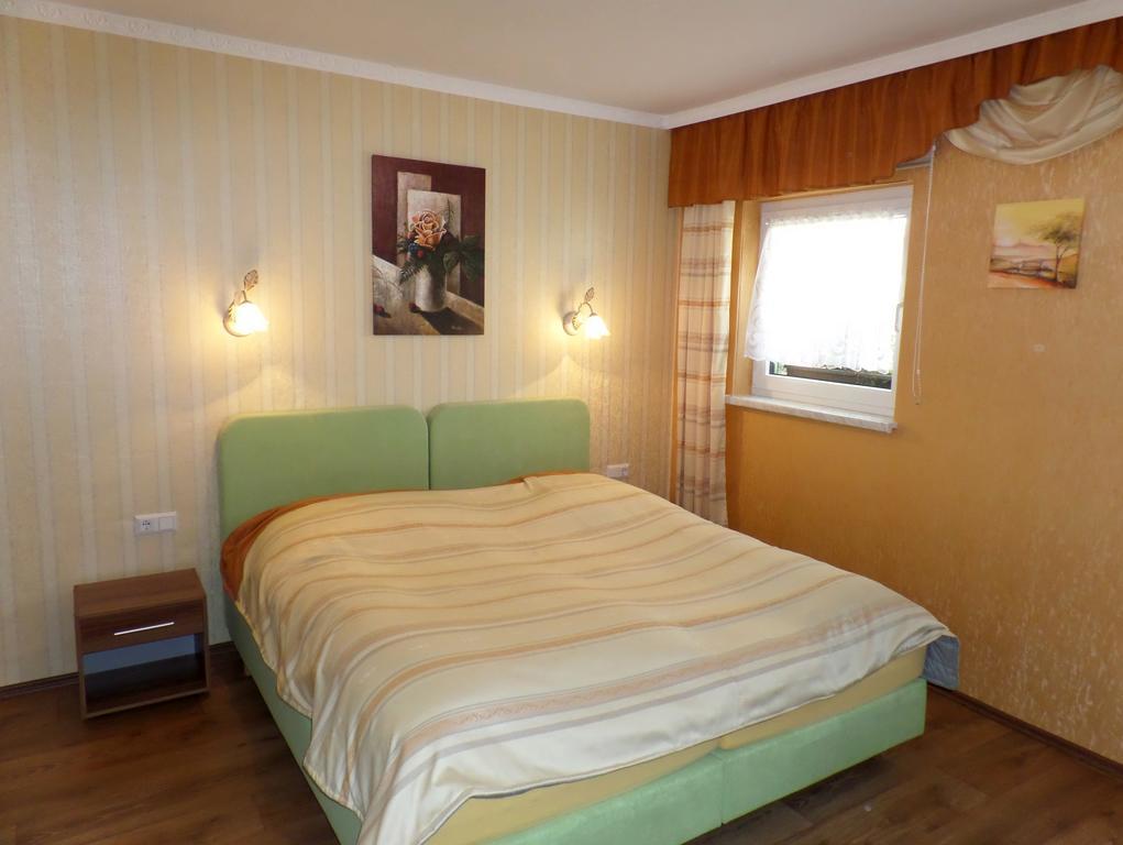 Pension Zum Wiesengrund Frauenhagen Exterior foto