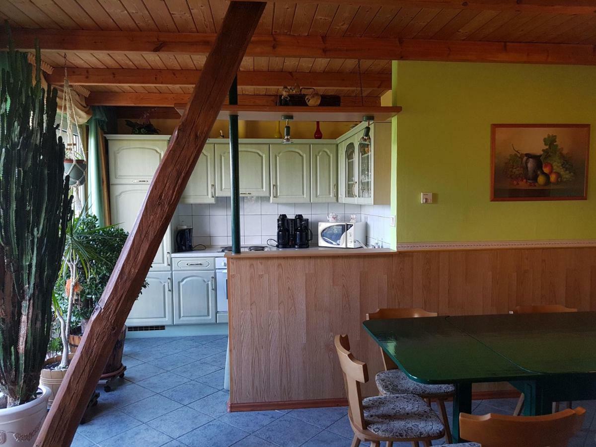 Pension Zum Wiesengrund Frauenhagen Exterior foto